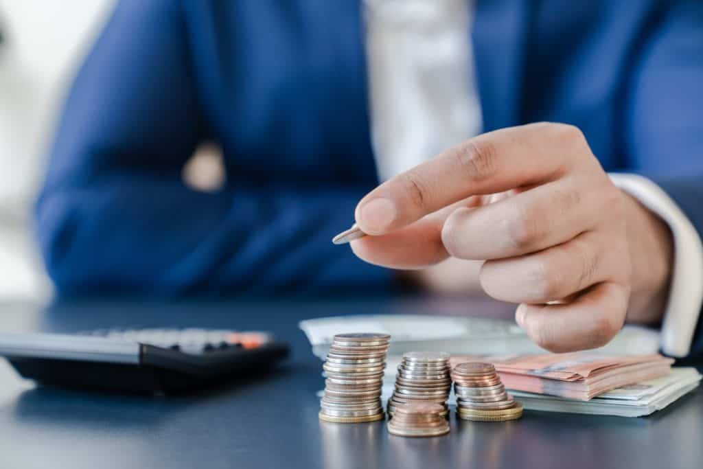 Financijska pismenost za mlade u digitalnom dobu Financijska pismenost za mlade u digitalnom dobu