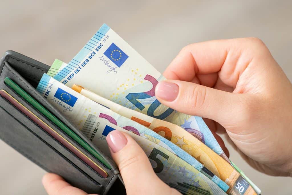 Kako izabrati pravu kreditnu karticu za svoje potrebe Kako izabrati pravu kreditnu karticu za svoje potrebe